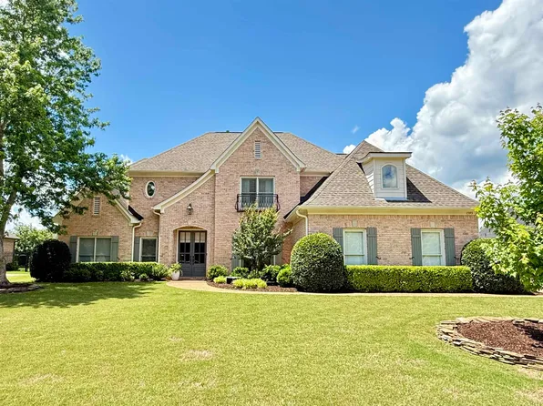 1593 E Indian Wells Dr, Collierville, TN 38017