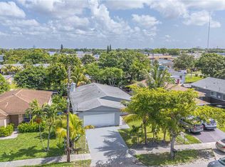 5719 Mayo St, Hollywood, FL 33023