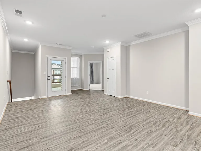 1503 Kathy Ann Way E — Photo 11