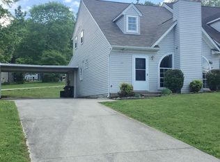 101 Hanover Pl, Oak Ridge, TN 37830