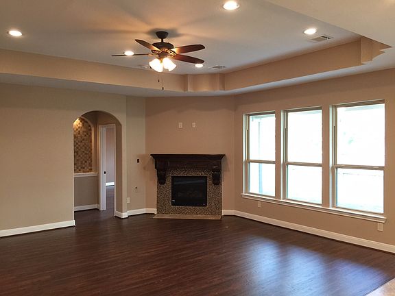 2nd image of 1118 Downing Cir