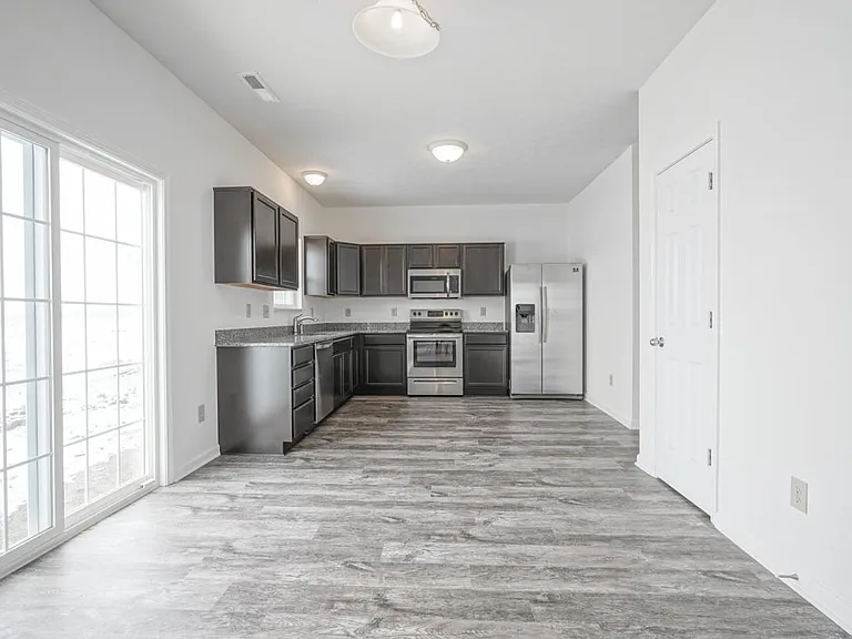 5292 Brandywine Dr — Photo 8