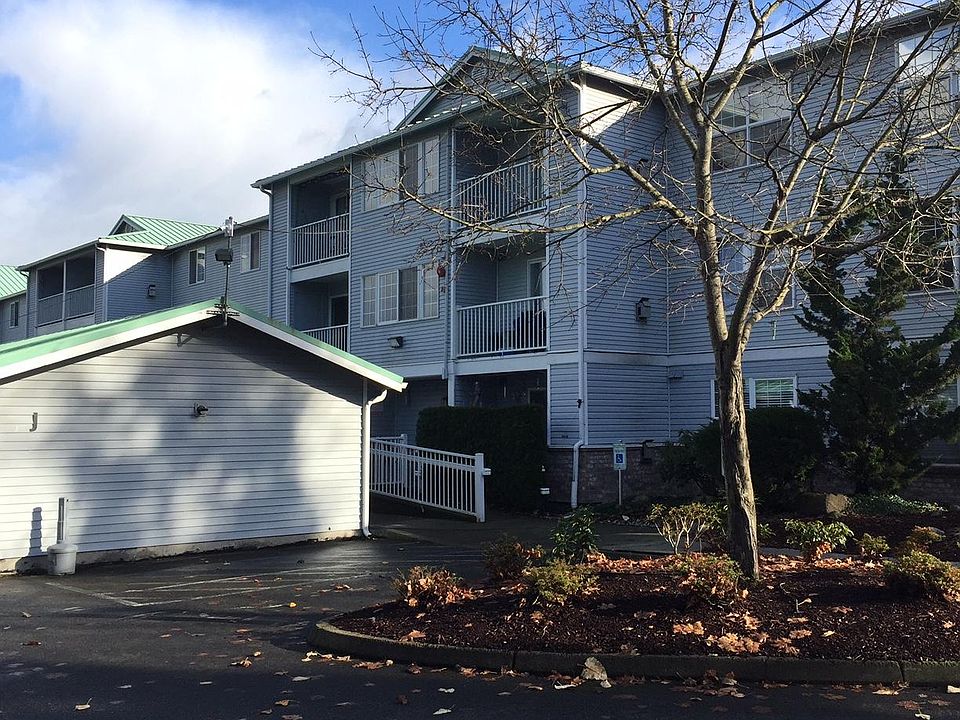 1st image of 18621 Blueberry Ln Unit B210