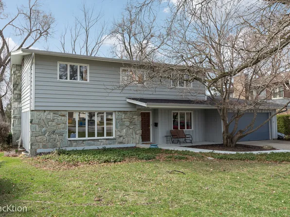 249 Surrey Rd, Bartlett, IL 60103