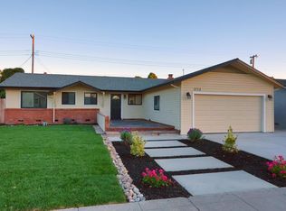 1712 W Locust St, Lodi, CA 95242