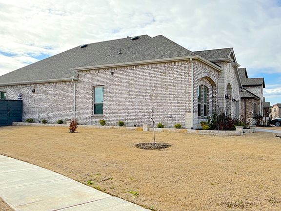 4th image of 7524 Bird Cherry Ln