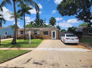 630 N 68th Way, Hollywood, FL 33024