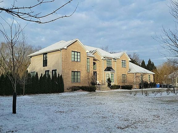 3rd image of 2116 Discovery Way