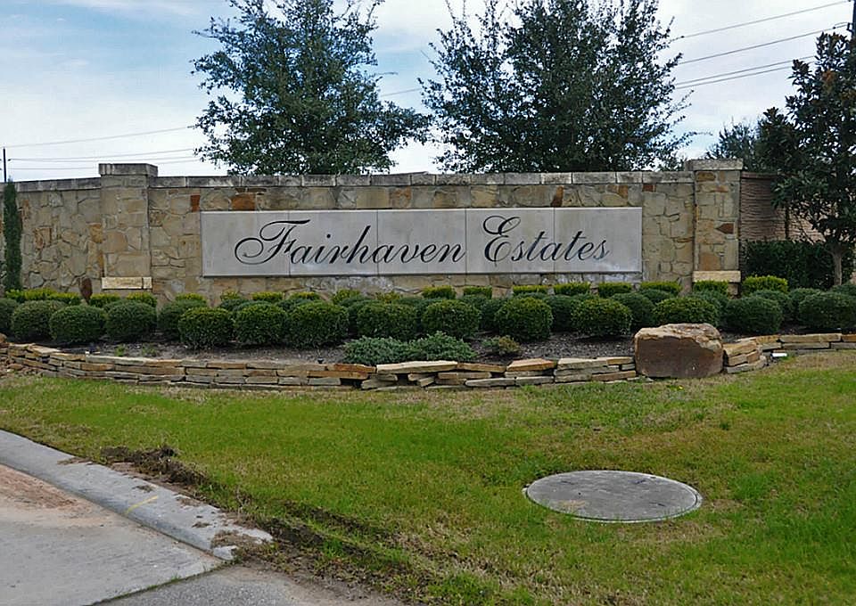 1st image of 21411 Fairhaven Manor Cir