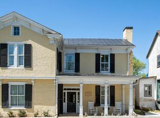 619 Zachary Taylor Hwy, Flint Hill, VA 22627