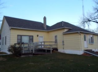 209 W Main St, Seymour, IA 52590