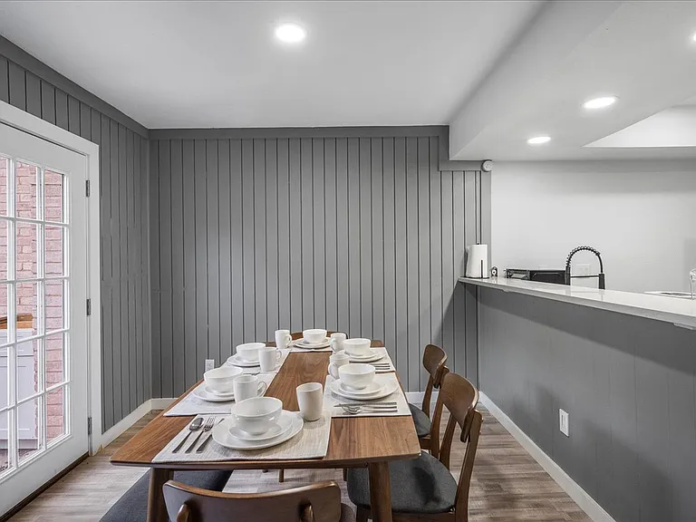 6413 Chimney Creek Cir — Photo 2