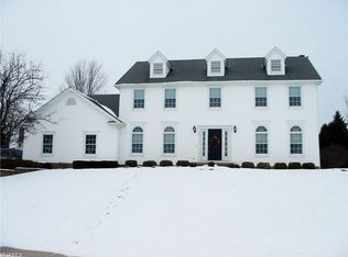 20 Emerald Ct, Canfield, OH 44406