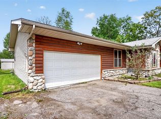 8391 E Court St, Davison, MI 48423