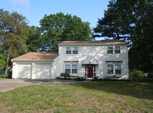 186 Shenandoah Blvd, Toms River, NJ 08753