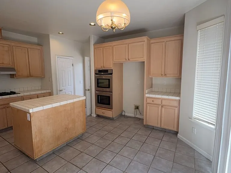 5152 Renaissance Ct — Photo 5