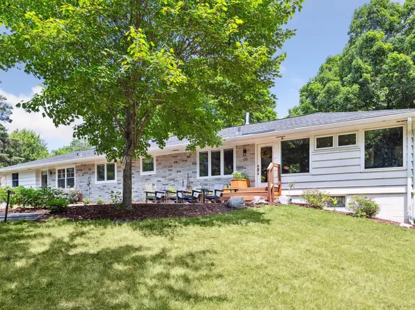 5897 Division St, Shorewood, MN 55331