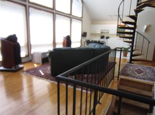 297 Bramertown Rd, Tuxedo Park, NY 10987