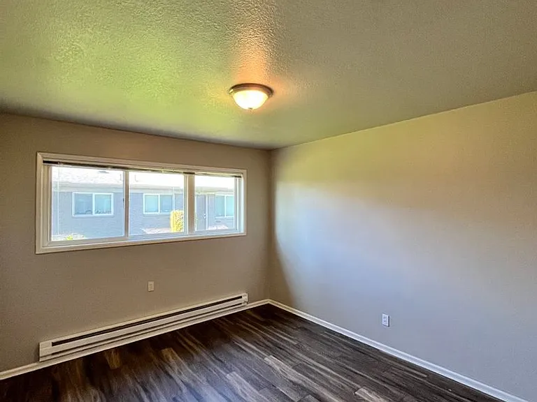 The Rivercrest Apartments by Star Metro — Photo 33