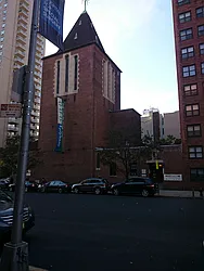 1393 York Avenue in Lenox Hill