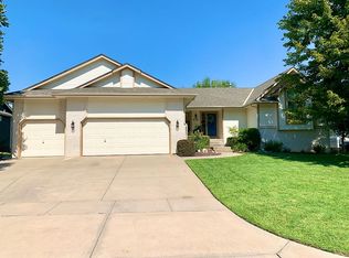 8118 W Westlakes St, Wichita, KS 67205