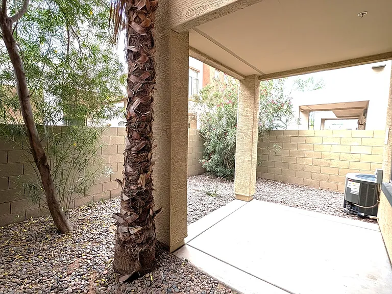 2727 N Price Rd #19 — Photo 27