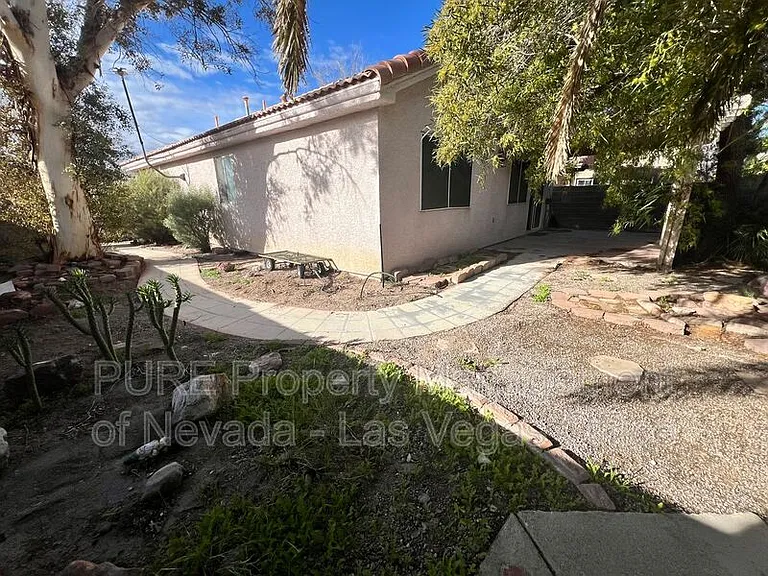 5716 Grand Entries Dr — Photo 36