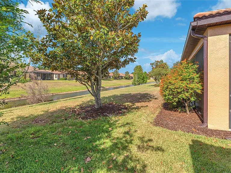 107 Shell Falls Dr — Photo 6