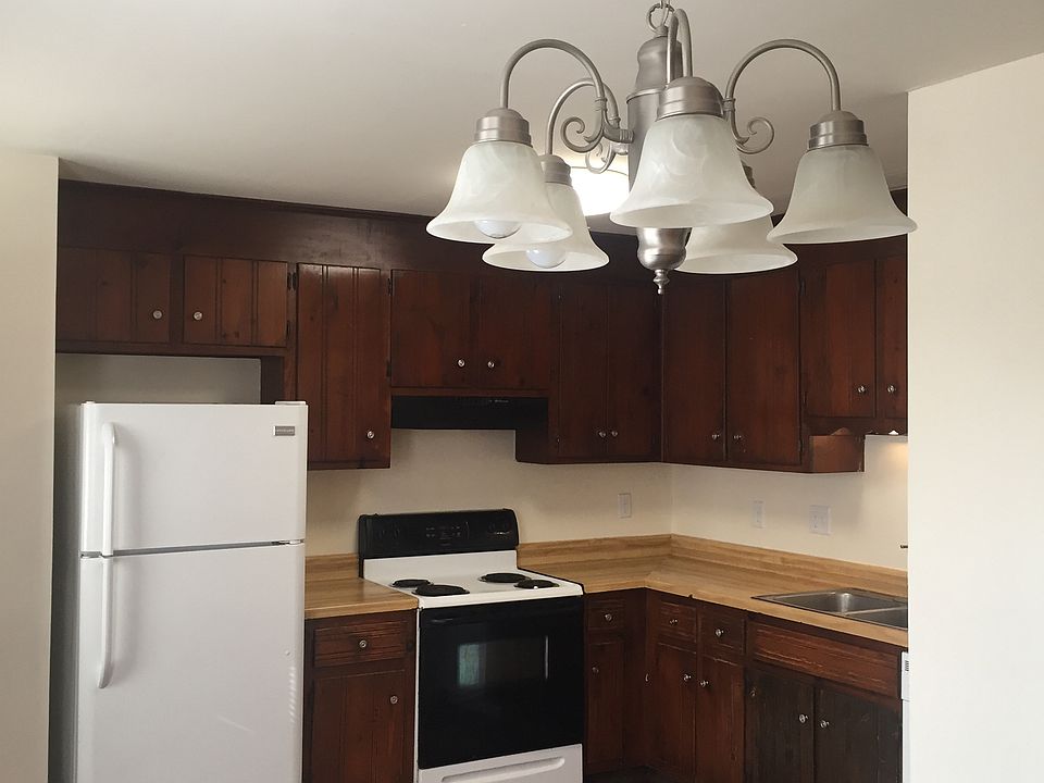 1st image of 2311 Ives Ln