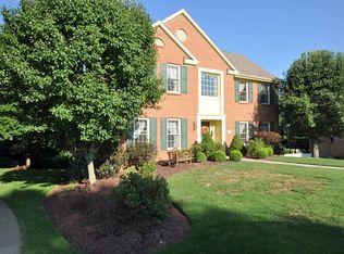 303 Stettler Dr, Clairton, PA 15025