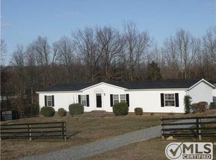 6687 Williams Rd, Cross Plains, TN 37049