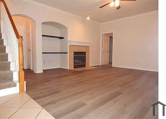 331 Regency Dr — Photo 8