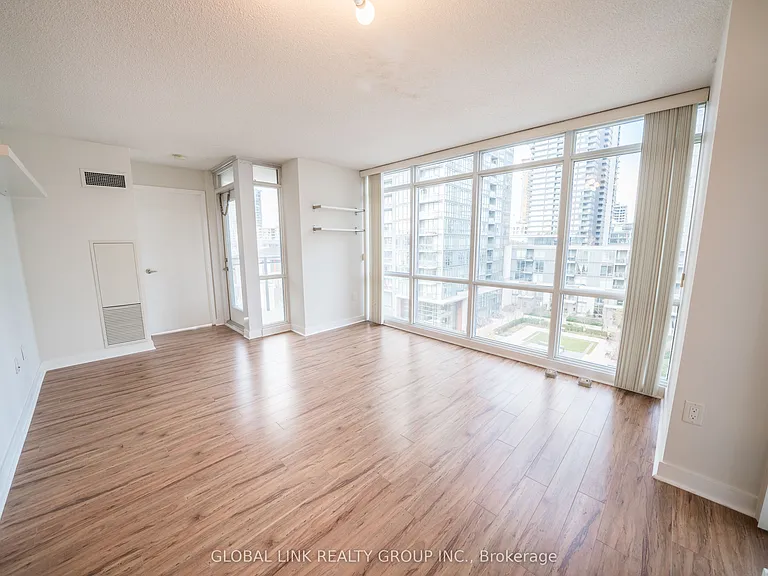 11 Brunel Ct #703 — Photo 7