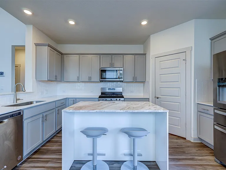 8012 Linda Michelle Ln — Photo 12