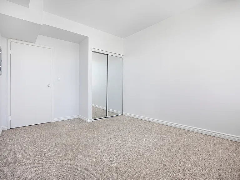 3433 Bathurst St #4 — Photo 10