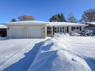 2107 N 9th St, Bismarck, ND, 58501