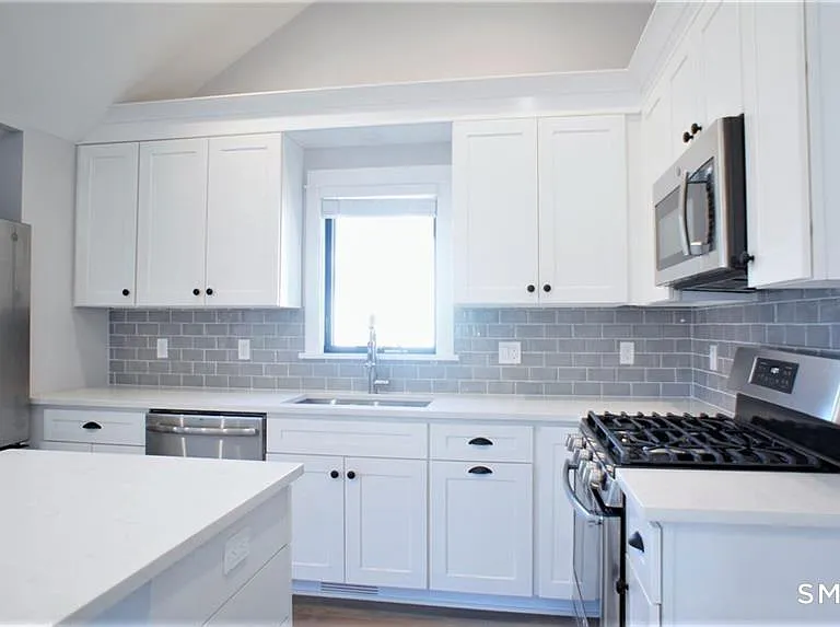26 Loundsbury Ave #2 — Photo 2