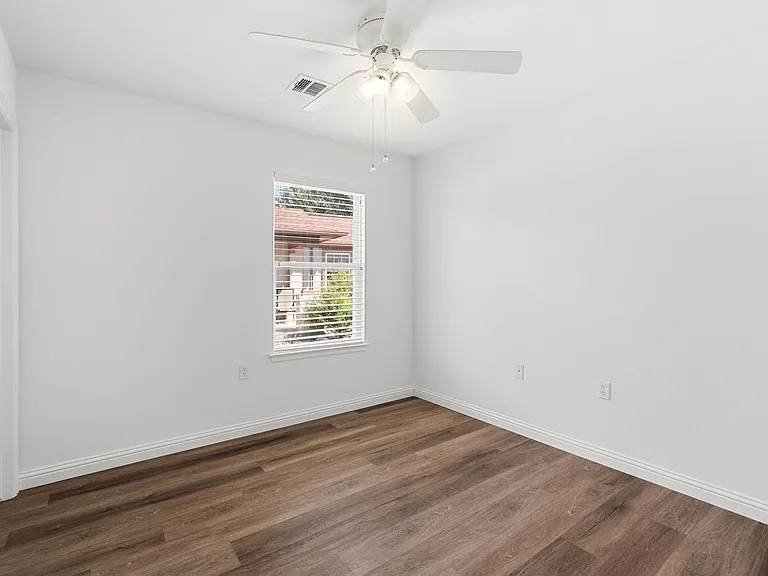 109 Monument Hill Trl — Photo 23
