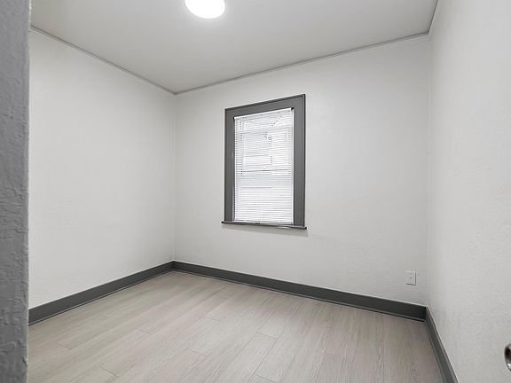 2nd image of 211 N E St #10852210