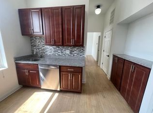 2823 N Central Park Ave APT 1R, Chicago, IL 60618