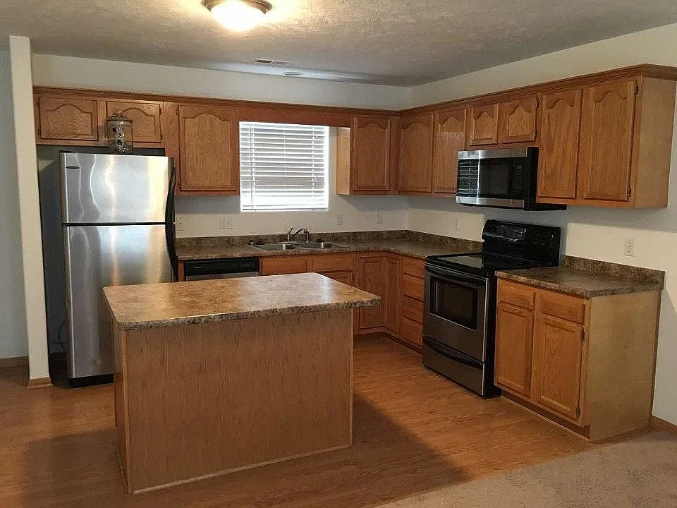2 bed, 1056 sqft, $1,650 — Photo 4