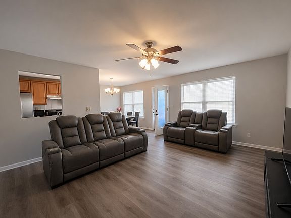 2nd image of 4364 W Nicholas St