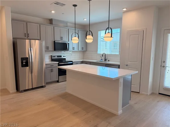 5755 Whimsical St, Las Vegas, NV 89148