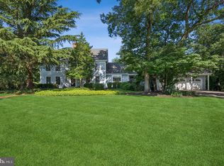 18 Cove Rd, Moorestown, NJ 08057