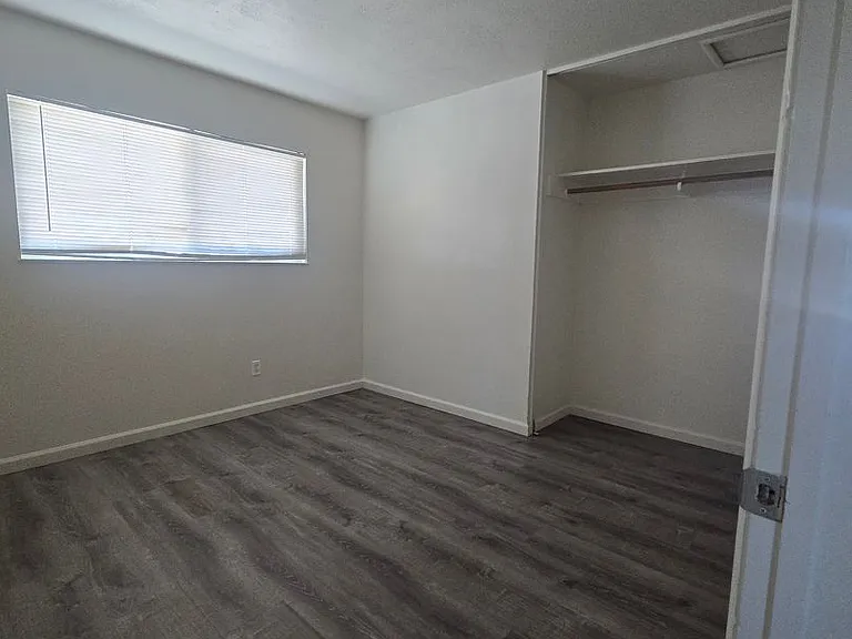 1200 W Water St — Photo 11