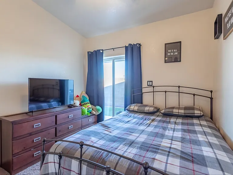11385 S Kingman Ave — Photo 9