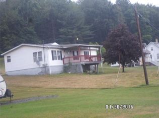 306 Argyle St, Petrolia, PA 16050