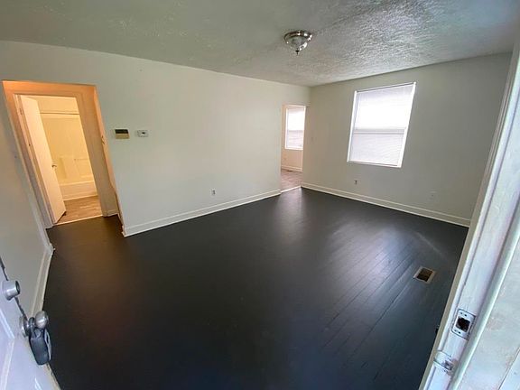 5th image of 1712 Iroquois St