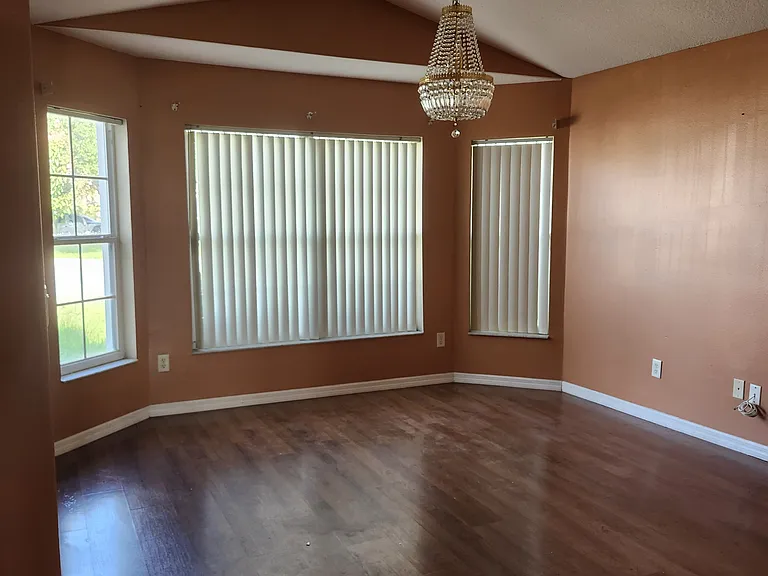 11005 Crystal Glen Blvd — Photo 5