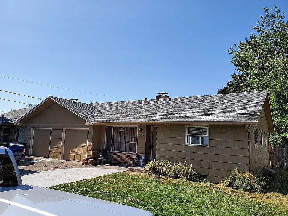 1st image of 3025 Tess Ave NE